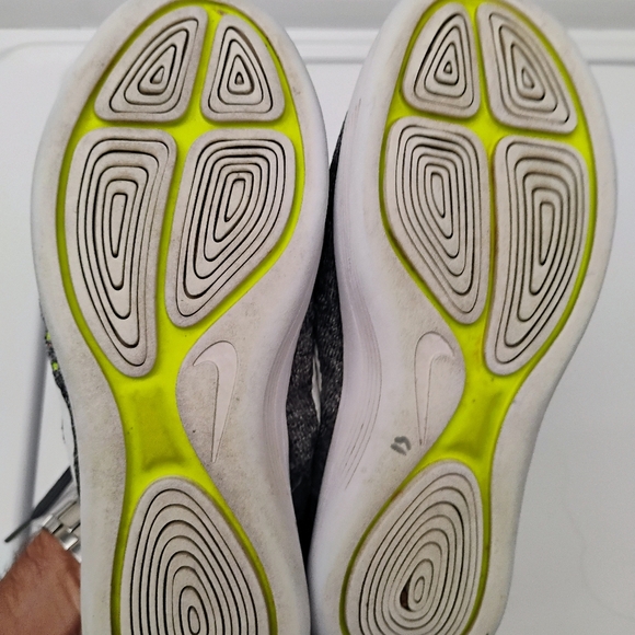 Women's Nike lunar epic Flyknit running shoes size 6.5 - Picture 4 of 4